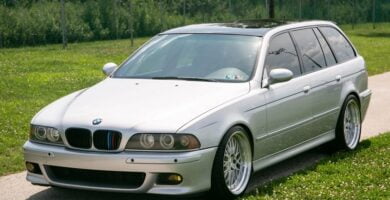 Manual PDF BMW Serie 5 Sport Wagon 2001 de Reparación DESCARGA GRATIS